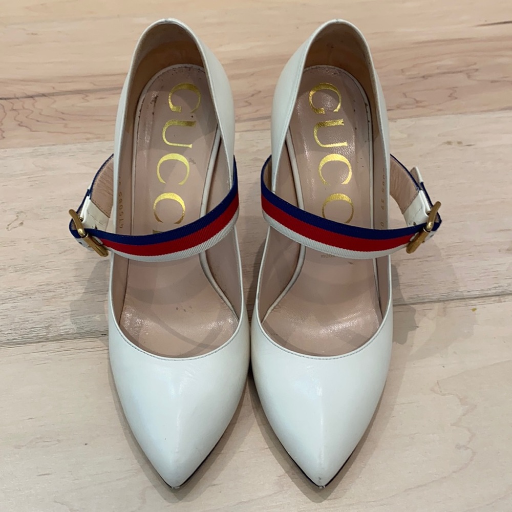 Gucci pumps